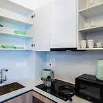 Lejlighed Jas Living - Chic Apts & Balconies In *