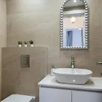 Jas Living - Chic Apts & Balconies In *