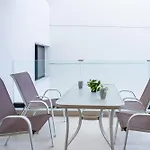 アパート Jas Living - Chic Apts & Balconies In *