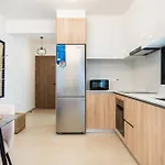 Jas Living - Chic Apts & Balconies In * Larnaca