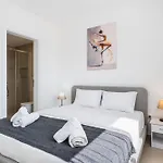 アパート Jas Living - Chic Apts & Balconies In