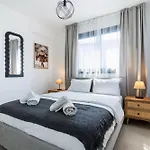Jas Living - Chic Apts & Balconies In *