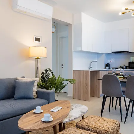 Jas Living - Chic Apts & Balconies In Апартаменты