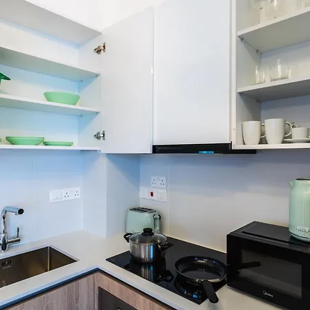Апартаменты Jas Living - Chic Apts & Balconies In *