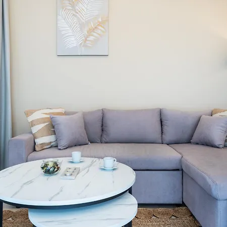 Jas Living - Chic Apts & Balconies In Appartement