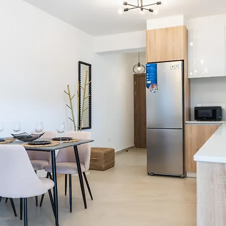 Jas Living - Chic Apts & Balconies In Appartamento *