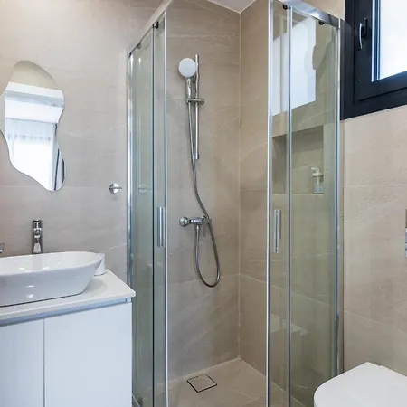 Jas Living - Chic Apts & Balconies In Appartamento *