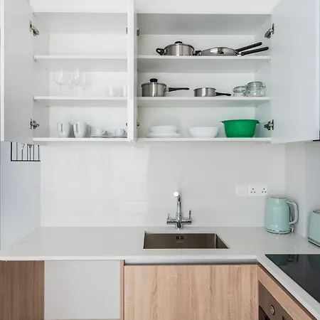 Jas Living - Chic Apts & Balconies In