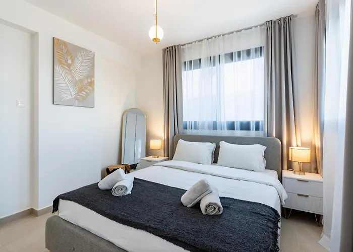 Jas Living - Chic Apts & Balconies In * Larnaka