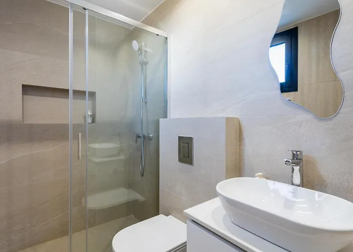 Appartement Jas Living - Chic Apts & Balconies In Larnaca