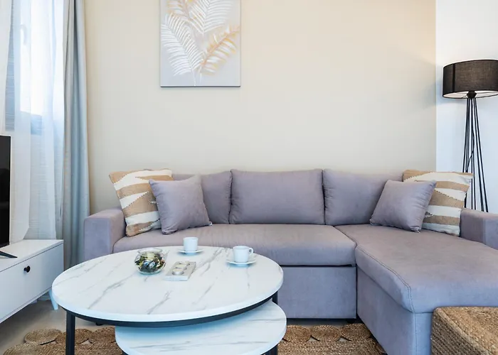 Jas Living - Chic Apts & Balconies In Apartment