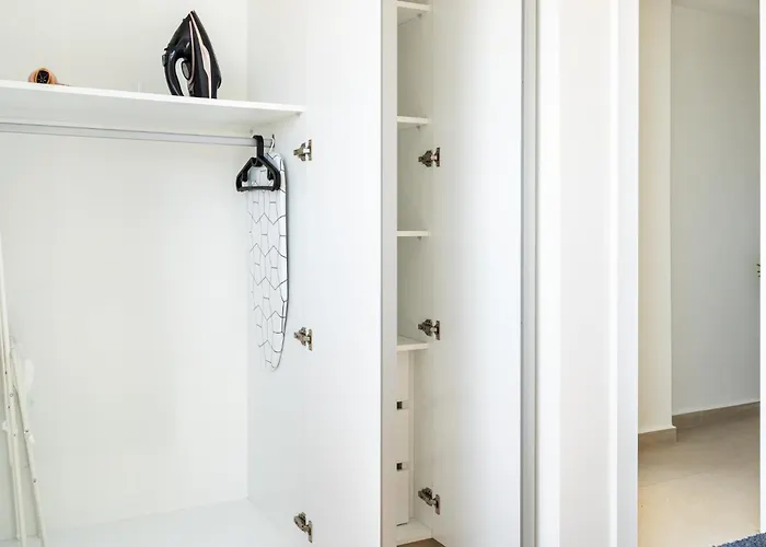 Appartement Jas Living - Chic Apts & Balconies In *