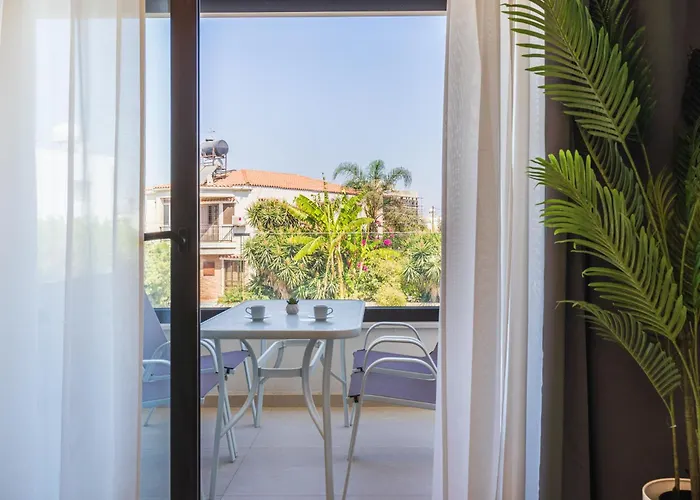 Jas Living - Chic Apts & Balconies In * Larnaka