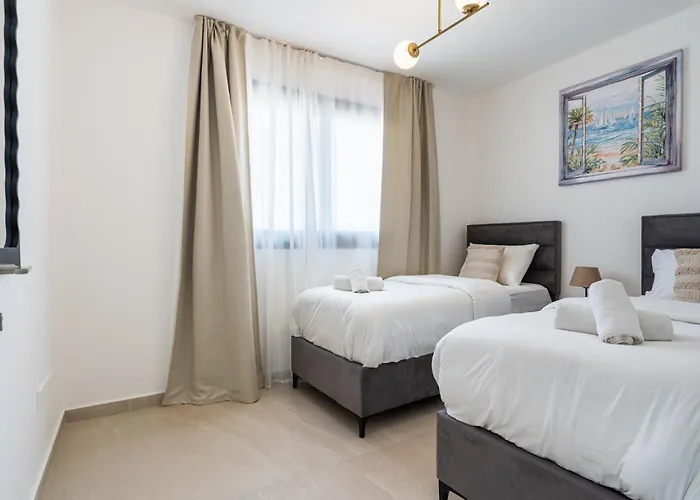 Jas Living - Chic Apts & Balconies In Apartment *