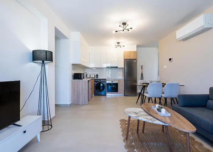 Jas Living - Chic Apts & Balconies In