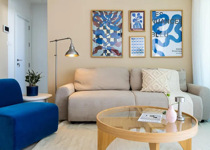 Jas Living - Chic Apts & Balconies In Apartment Larnaka