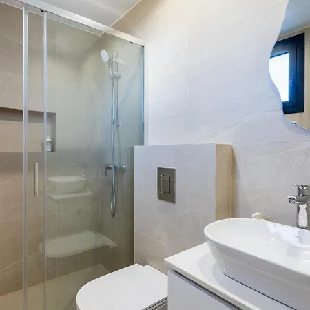 Διαμέρισμα Jas Living - Chic Apts & Balconies In Λάρνακα