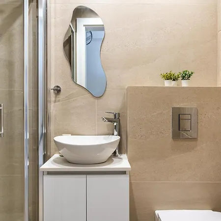 Jas Living - Chic Apts & Balconies In Διαμέρισμα Λάρνακα