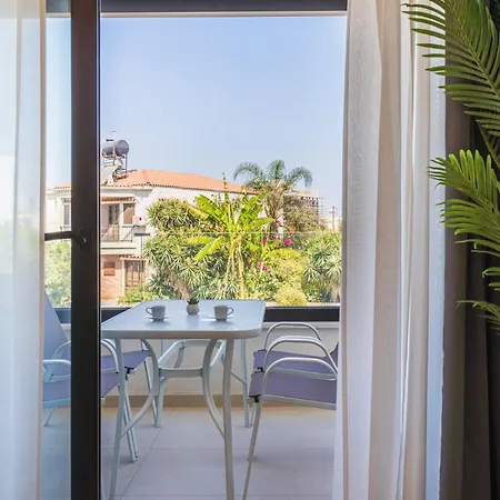 Jas Living - Chic Apts & Balconies In * Λάρνακα