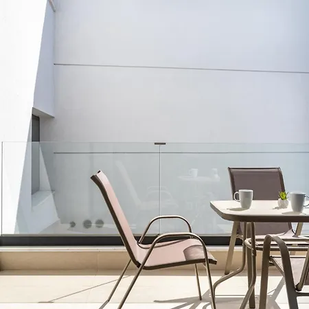 Διαμέρισμα Jas Living - Chic Apts & Balconies In *