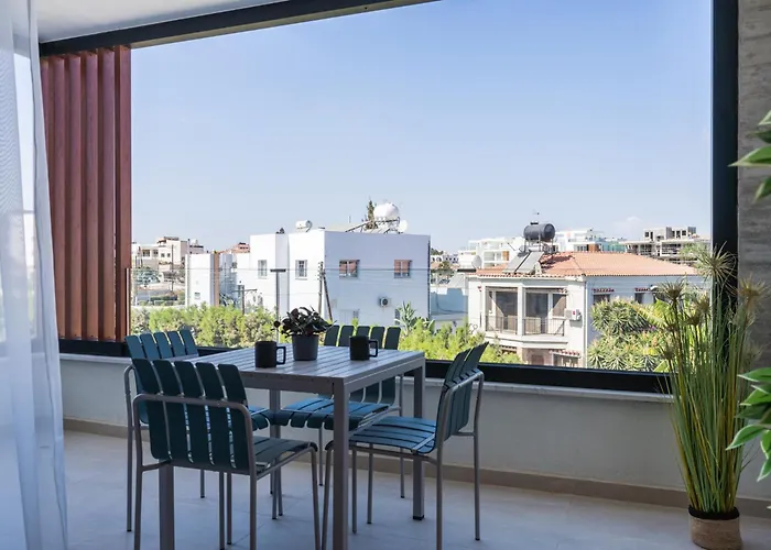 Apartment Jas Living - Chic Apts & Balconies In Larnaca
